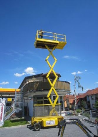 Scherenarbeitsbühne Liftlux